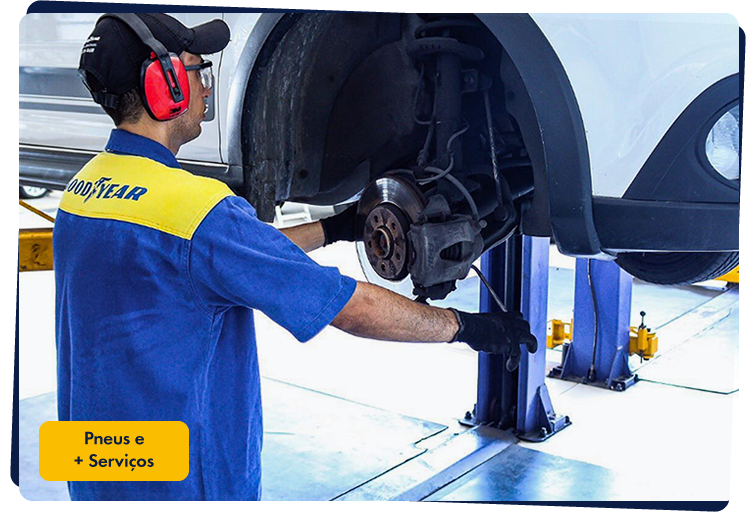 Oficina Auto Center Tyresoles equipada para serviços automotivos